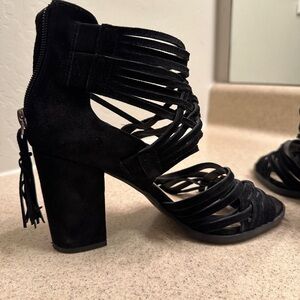 Jessica Simpson Elegant Black Strappy Suede Heels